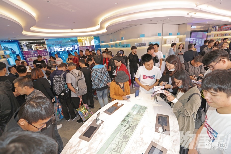 荣耀赵明的方法论：扔掉包袱，效率为王