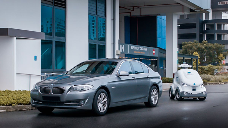 中东土豪真会玩！无人车当巡警，超级高铁飞行汽车也来了