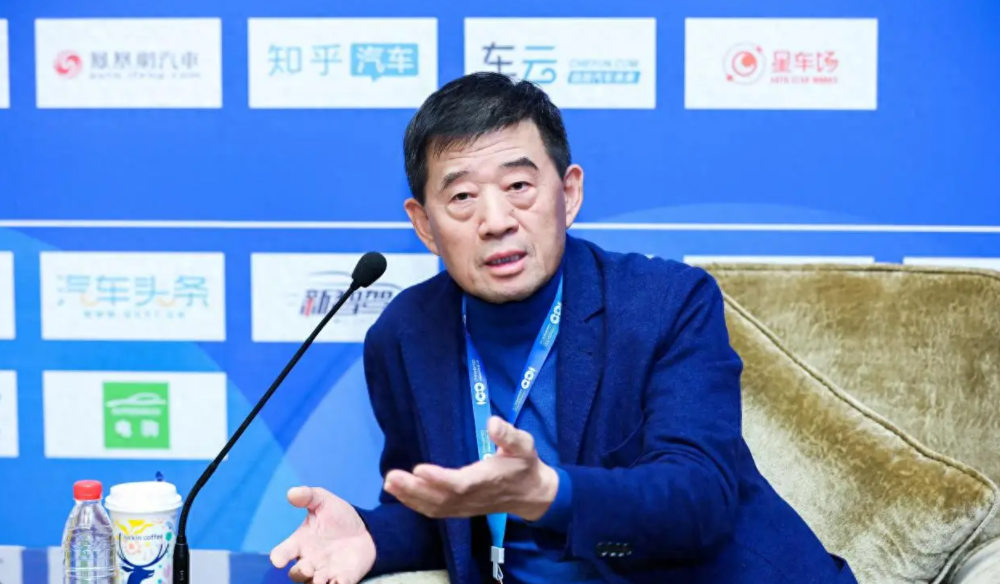 换电第一股来了！800座换电站覆盖60城，三年半亏超20亿