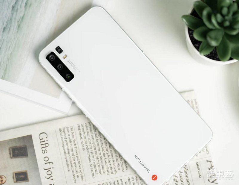 没有罗永浩的坚果Pro3还是那熟悉的味儿:322项优化专注用户体验,2699元起售