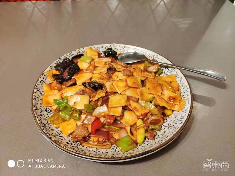 小米首款5G手机网速实测,MIX3 5G下载速度超1000Mbps