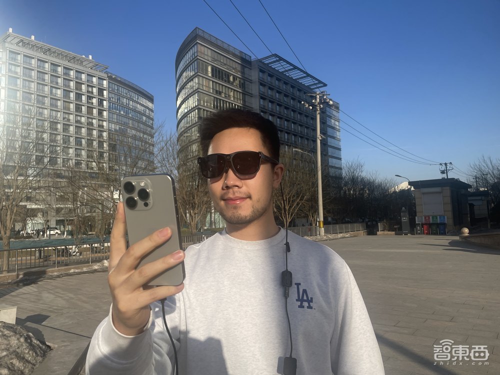 深入体验ARknovv A1 30天:AI图片一键分享,户外识图探店旅游“神器”