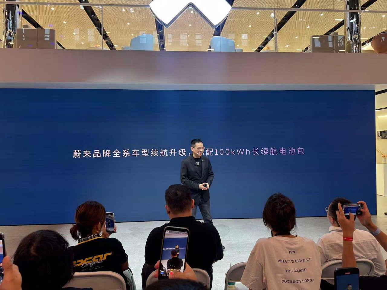 洋豪品牌一个没来！国产车价格战现场开打，暴走3万步看成都车展六大真相