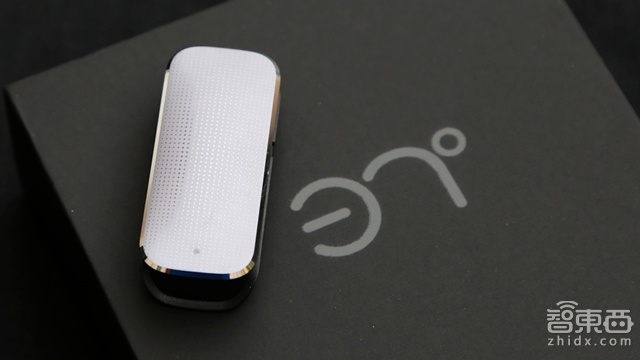 如影随形的健康顾问 – 37度智能手环