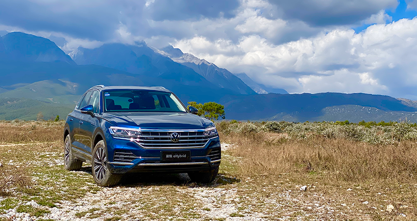 抢先试驾途锐eHybird：百公里加速5.7秒还有L2级自动驾驶