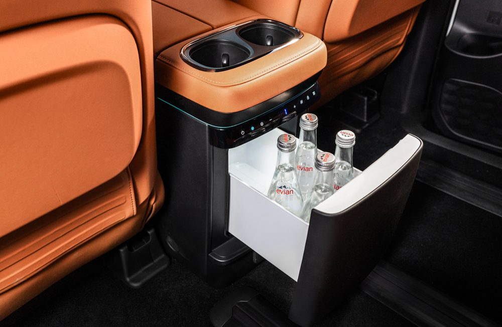 传祺向往M8乾崑版亮相！华为智驾智舱全面赋能，还有零重力座椅、大冰箱