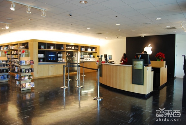 智东西晚报:索尼Morpheus更名PlayStation VR