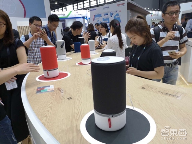 智能語音產(chǎn)業(yè)井噴：AI音箱與藍(lán)牙音箱同場(chǎng)“互撕”