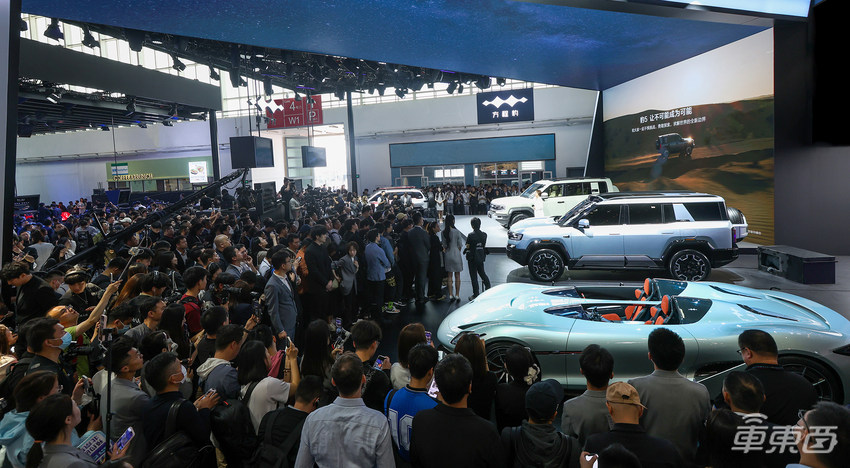 国仁对话方程豹汽车总经理熊甜波：解读2+X产品路线，豹3争取年内上市