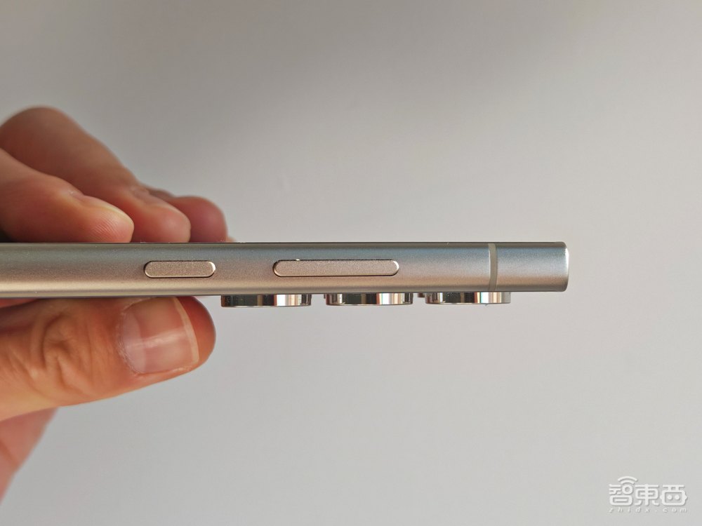 Galaxy S24 Ultra深度体验:All in AI的三星,抢先了苹果一步