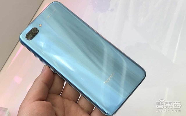 16个月五款产品!华为AI手机极速进化