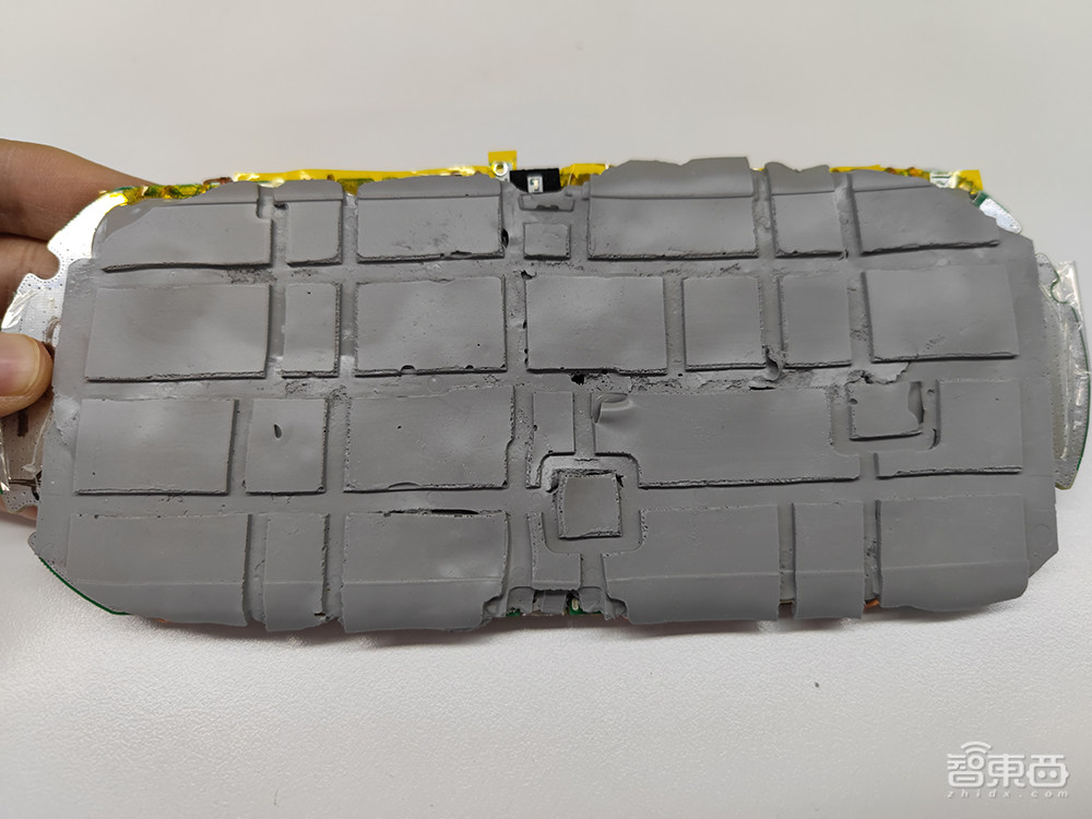 苹果没搞出来的AirPower,小米直接量产了?