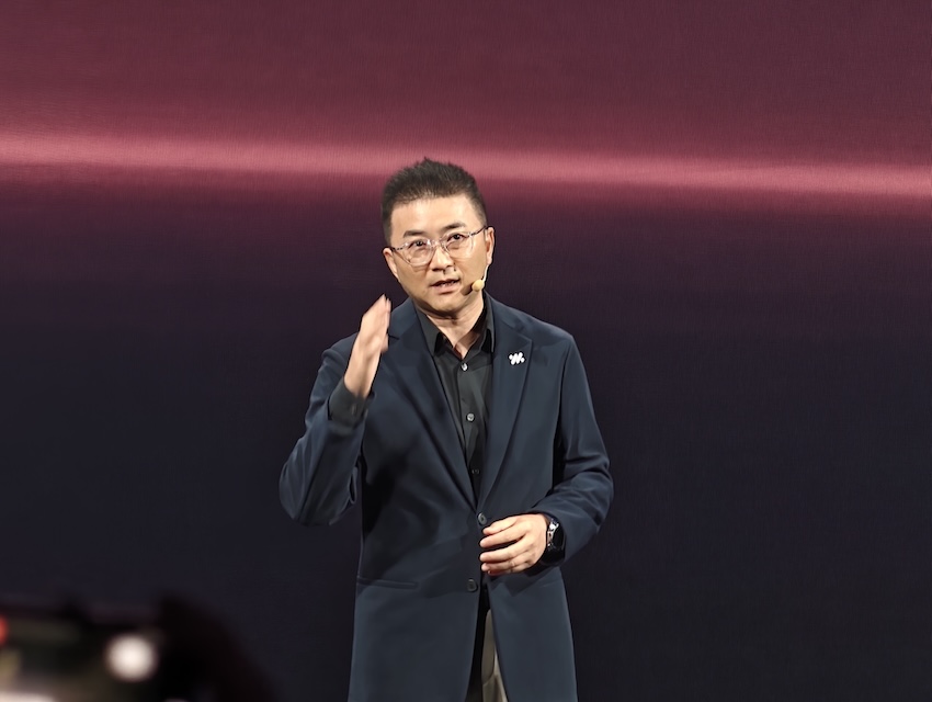 20.99万起！智己首款增程车预售，30分钟小订1万台