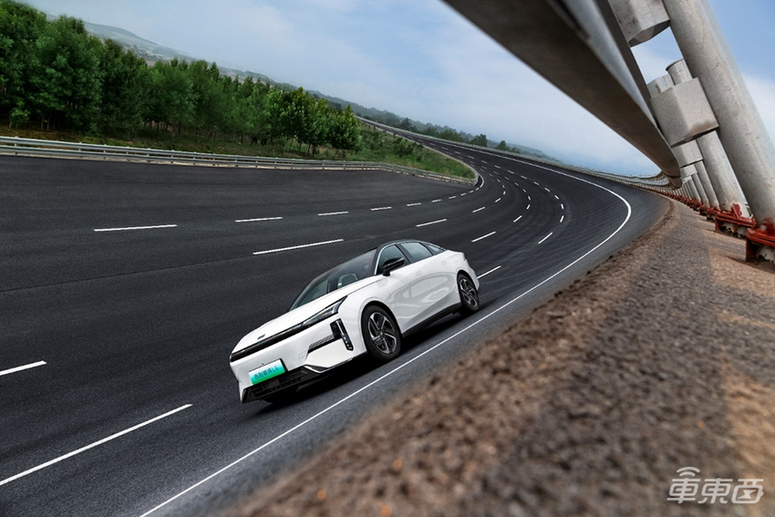 吉利银河L6进行6大性能测试:百公里加速6.3秒,极速可达247km/h
