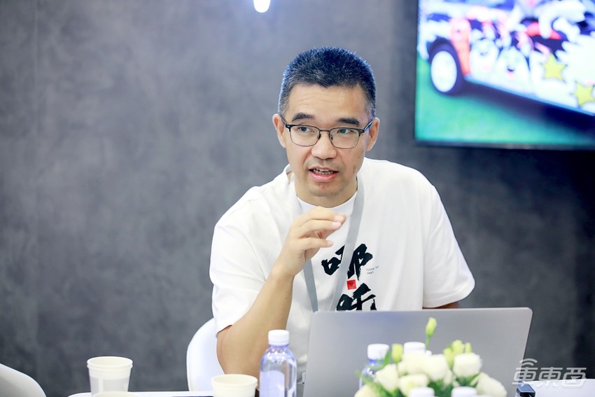 哪吒AYA宠物改装版发布 向个性化年轻化迈步