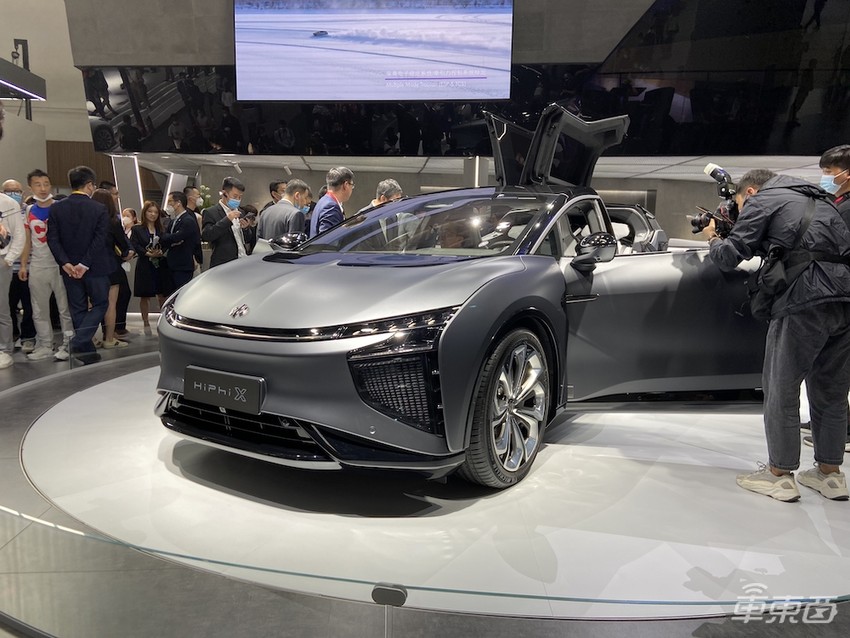 也许是2020全球最大车展!北京车展首日,小鹏搞飞机,一大波合资纯电来抢特斯拉风头