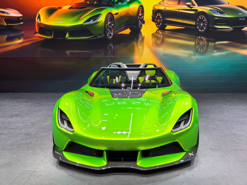 史上最大北京车展开幕！车企狠卷大三排SUV，舱驾融合、Agent上车成新趋势