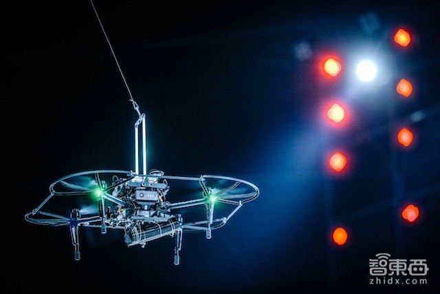 大疆又一重磅大招，RoboMasters機甲競賽機器人明年3月空降魔都！