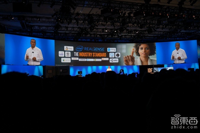 英特尔IDF首日拿出两个杀手锏 虚拟与现实从此连接