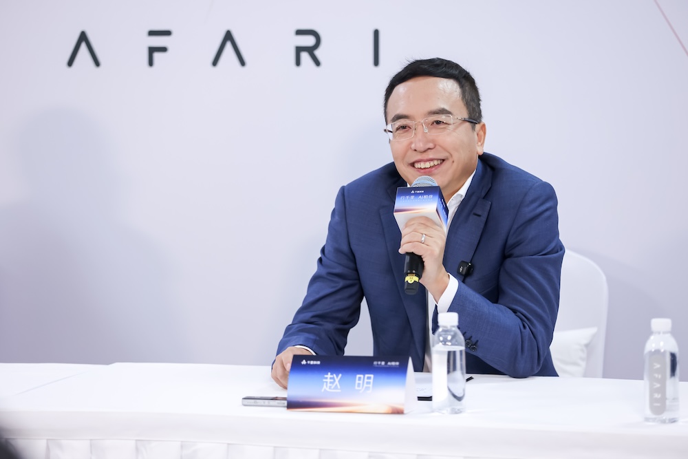 赵明履新后首秀:车圈像十年前机圈,血海里竞争,会帮助合作伙伴造好车