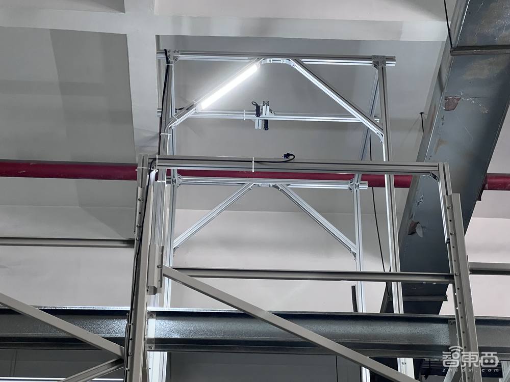 实地探访“缝纫机大王”仓库，旷视四向车系统助力库容增110%