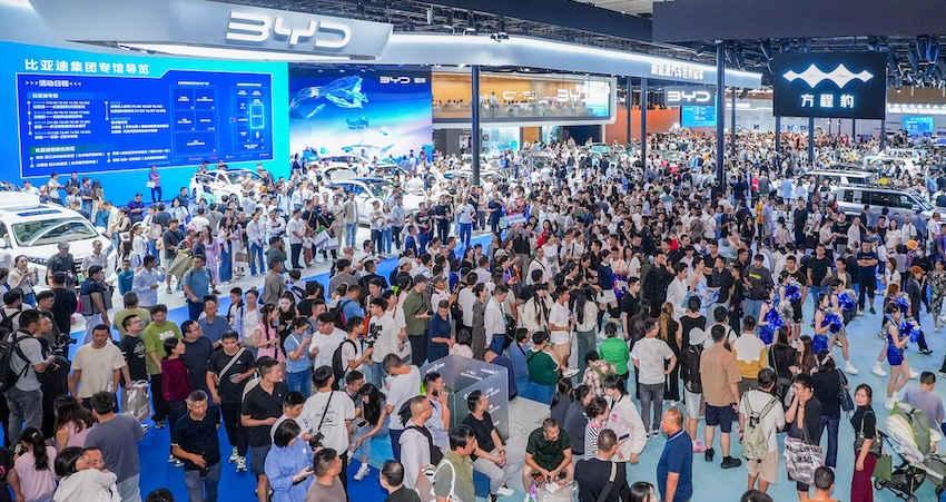 比亚迪赚走6成利润！6家新势力亏掉107亿，14大车企前三季度业绩锐评