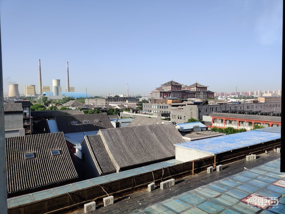 一加8 Pro体验：定制芯片补齐高帧内容，拍照升级“讨人眼球”