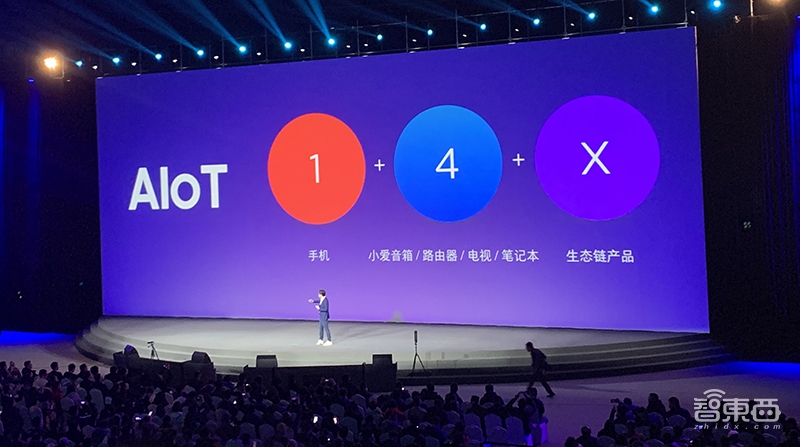 雷军发布最后一款3千以内旗舰机!小米高端路有戏