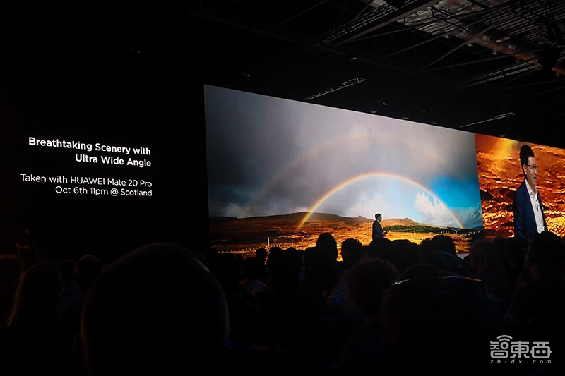 地表最强安卓机!华为四款Mate20齐发,集齐柔性屏结构光等8大黑科技,独创超广角三摄