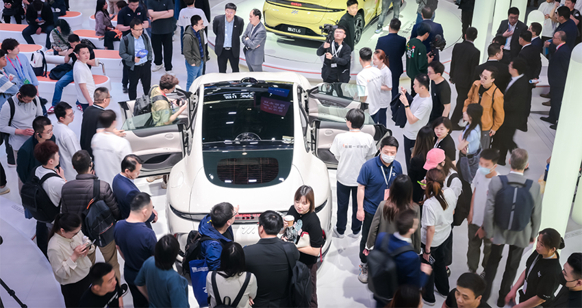 车企价格战更狠了！上汽13个品牌超百款车参战，最高狂降12万