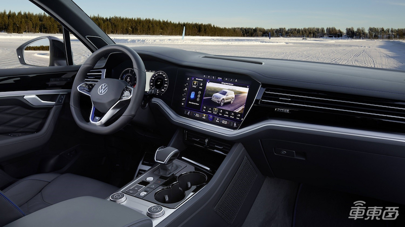 大众发布多款新车 途锐、高尔夫齐推插混版,ID.4下半年首发