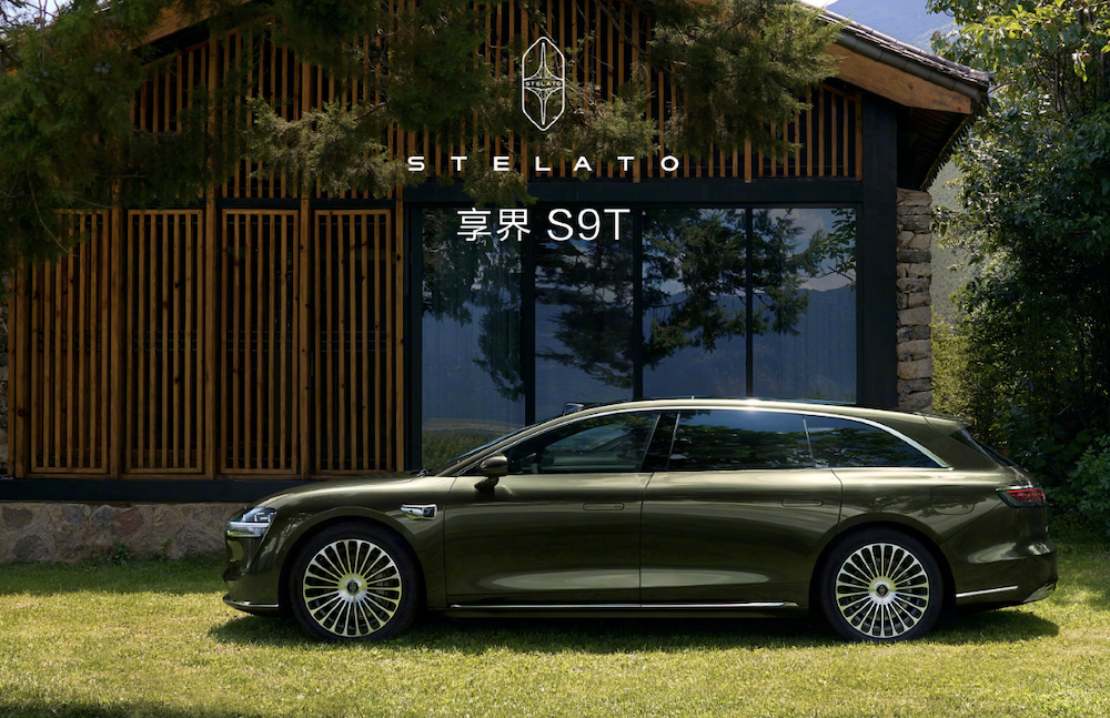 余承东连晒两款新车，明年试点商用L4！华为开始给车圈上强度了