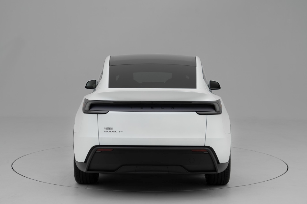 小鹏增程新车下饺子，吉利申报甲醇插混车！10月工信部车展8大新车解读