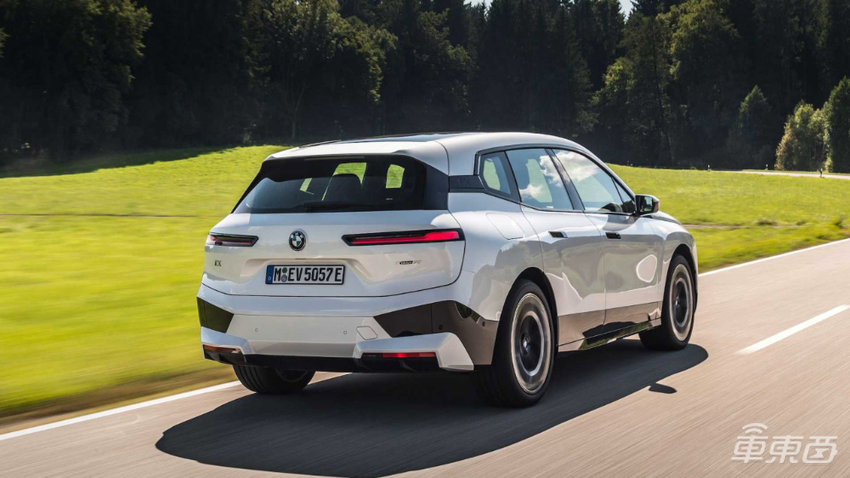 外媒首试宝马iX：搭载最新三电技术与车机，能直接叫板特斯拉Model X吗？