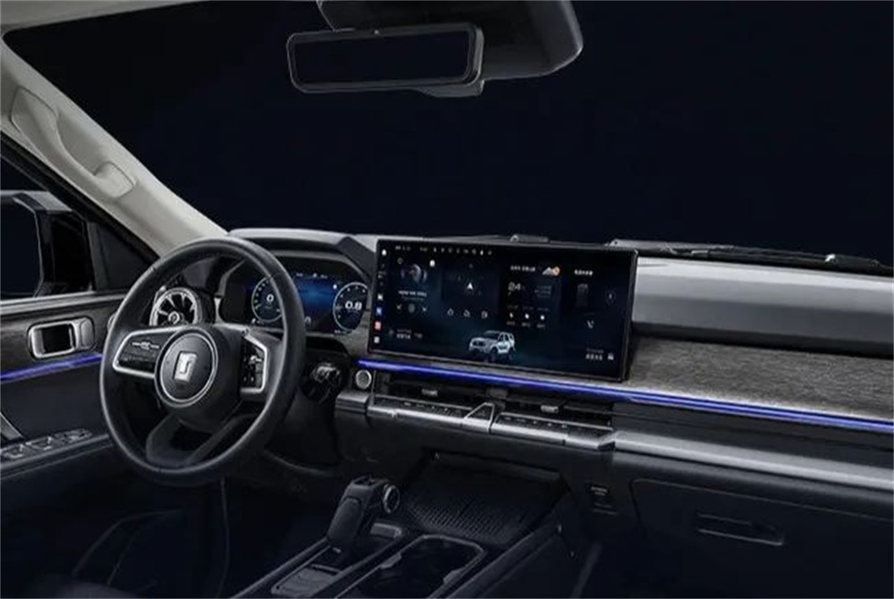 24.98万元起售！坦克400燃油版上市，配备L2