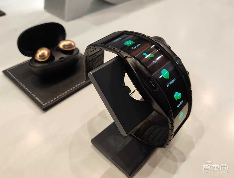 5G折叠屏彻底引爆手机新革命!48小时逛遍巴展纯干货