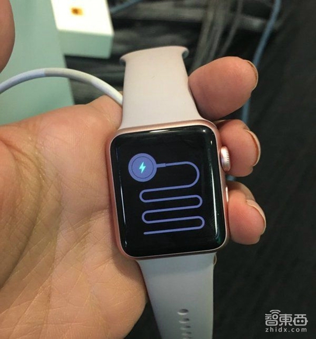 智东西晚报:小米发布会玩情怀 推红米指纹识别金属机