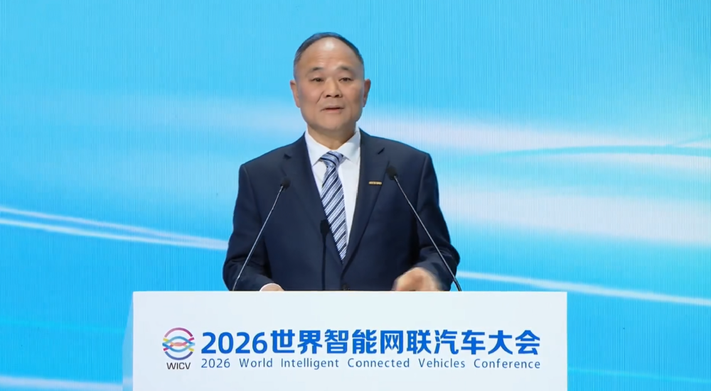 雷军李书福张兴海同台演讲！大众宝马奔驰一把手视频连线，这场大会把车企智能化讲透了
