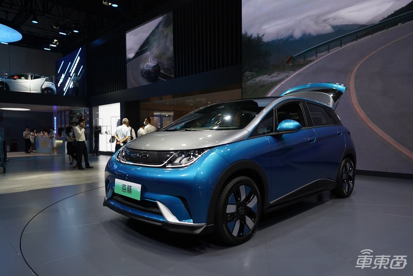 成都车展冷了,电动车热了