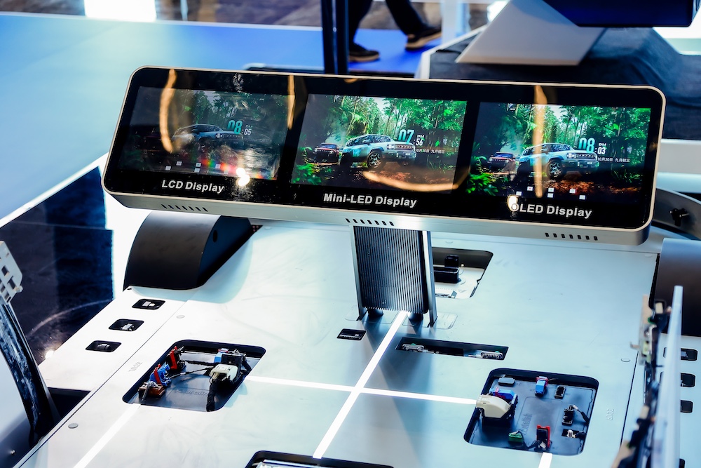 高通发力驾驶辅助下半场,骁龙汽车平台至尊版加速中央计算新时代