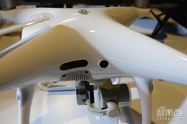 大疆“悟”2和精灵4 Pro国内首飞 最快下周发货