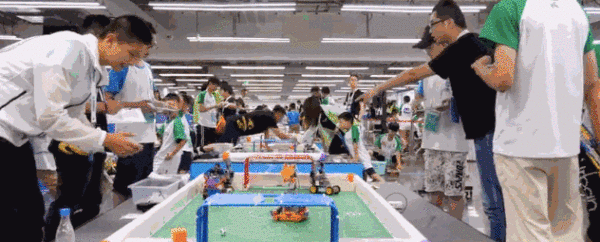 AI教育怎样从娃娃抓起?机器人比赛热背后的冷思考