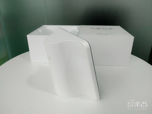 李彦宏出手!独家实测百度带屏智能音箱到底咋样