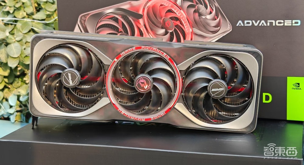 最强AI显卡一手实测!英伟达RTX 5090 D满满狠活:老黄诚不我欺