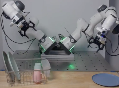 Skild AI 进入富士康休斯敦产线，给机器人装上大脑，生产英伟达服务器机架