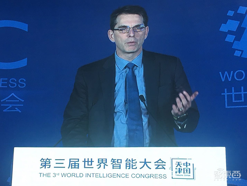 世界智能大会现场干货！柳传志王坚周鸿祎抢风头，北大浙大校长齐上阵