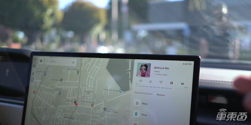 深度体验特斯拉新Model S:游戏体验翻车,方向盘让人又爱又恨