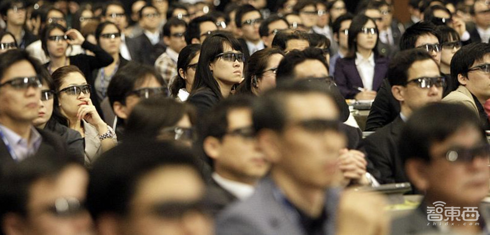 韩国首发元宇宙5年计划！市民可戴VR头显见政府官员