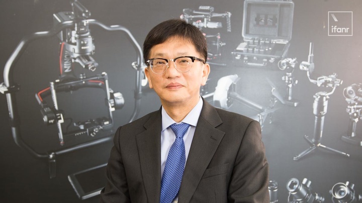 大疆总裁评汽车智能化：费了很大力气只能前进一点点