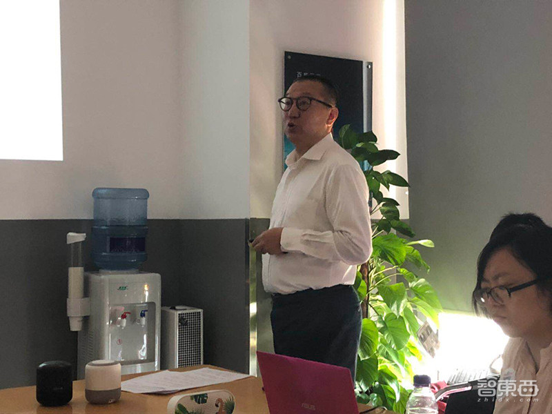 对话百度钱晨:回应智能音箱口水仗,靠设计能力降低成本